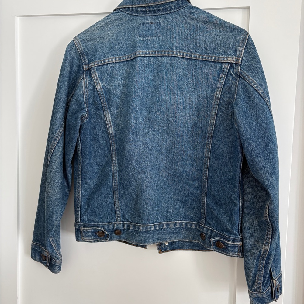 Vintage Levi's Blue Denim Jean Jacket - Picture 4 of 4